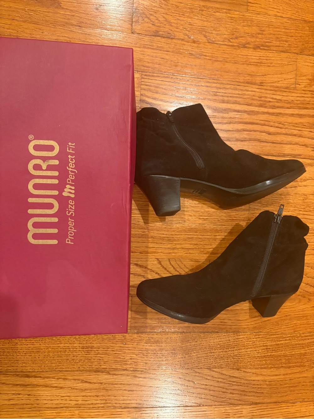Munro Black Suede Nordstrom Ankle Boots with Side Zip